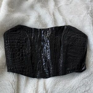 Fashion Nova Black Zippered Top